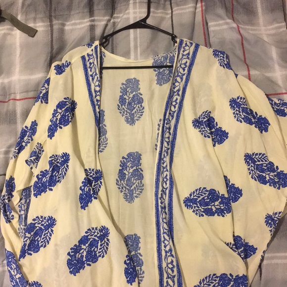 SweatyRocks Women Kimono Vintage Floral Beach Cover Up